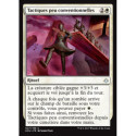 (Foil) Blanche - Tactiques peu conventionnelles (U) [HOU]