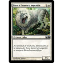 (Foil) Blanche - Lion à fourrure argentée (C) [M10]